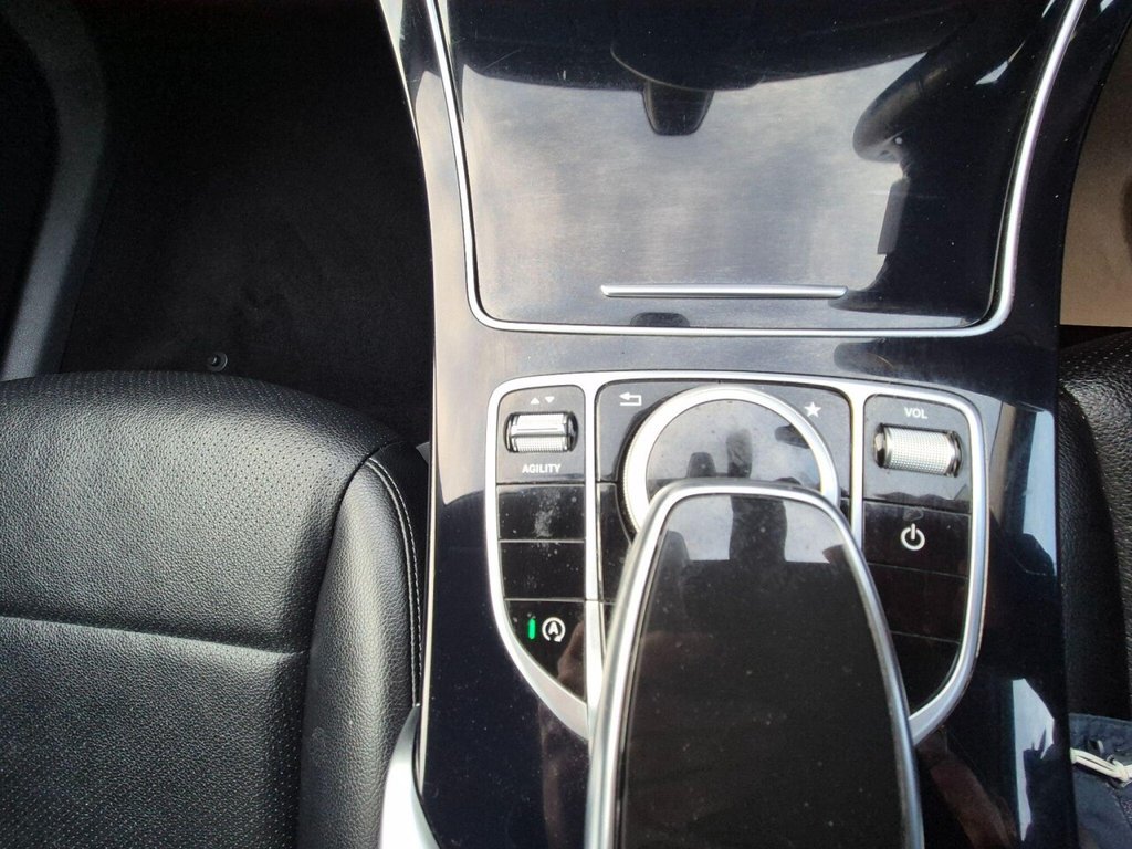 Used Mercedes-Benz C Class 2015 for sale - 76356786: Photo 19
