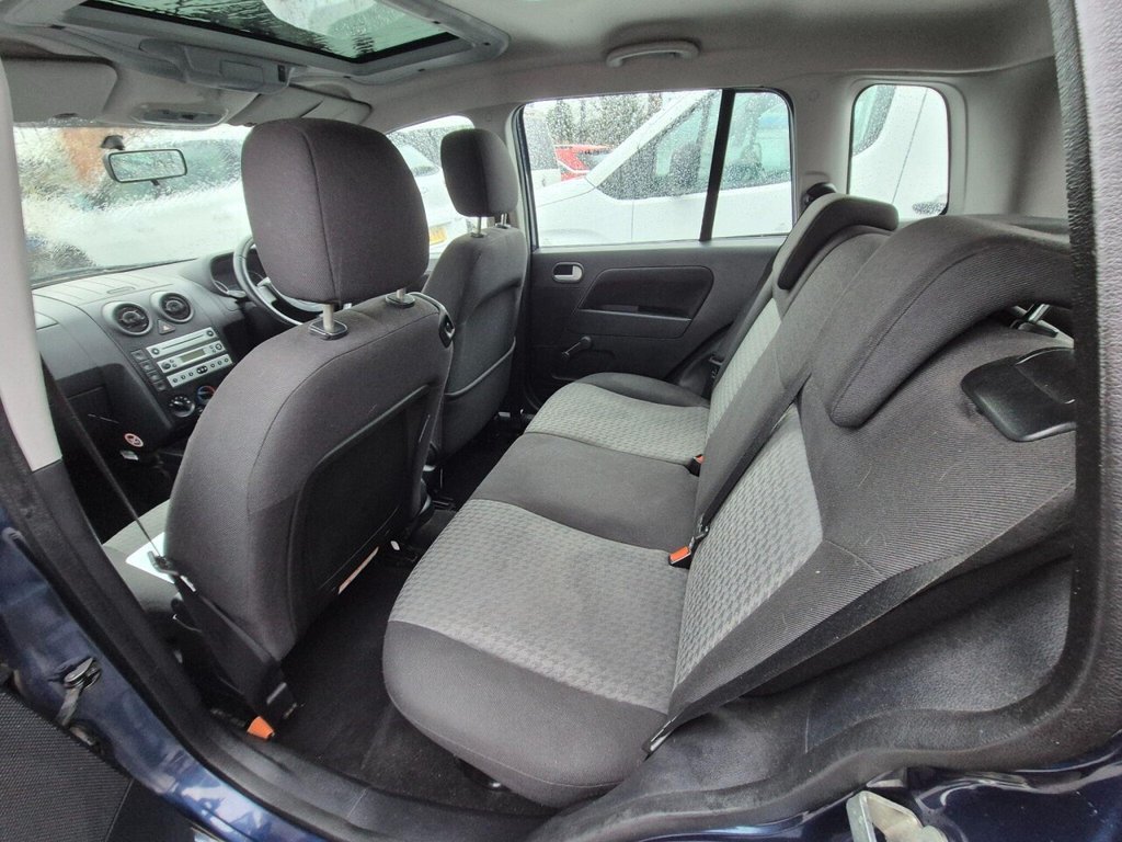 Used Ford Fusion 2004 for sale - 76582773: Photo 10