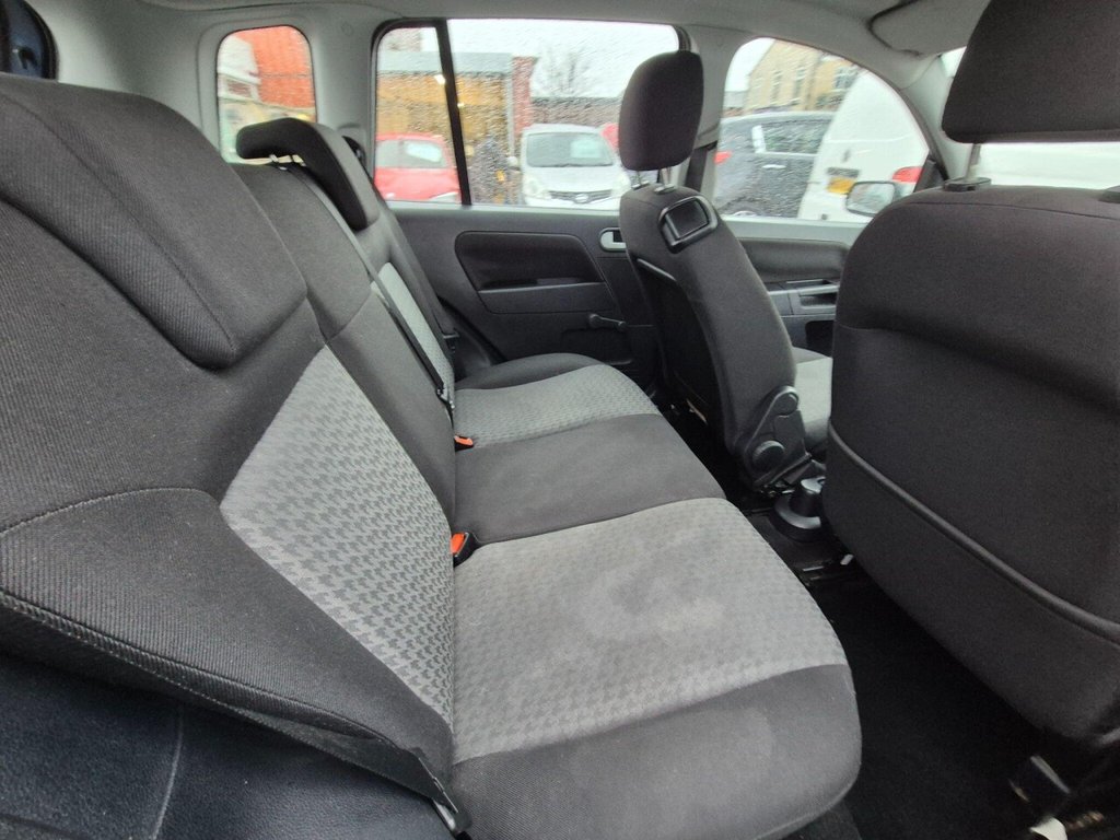 Used Ford Fusion 2004 for sale - 76582773: Photo 11