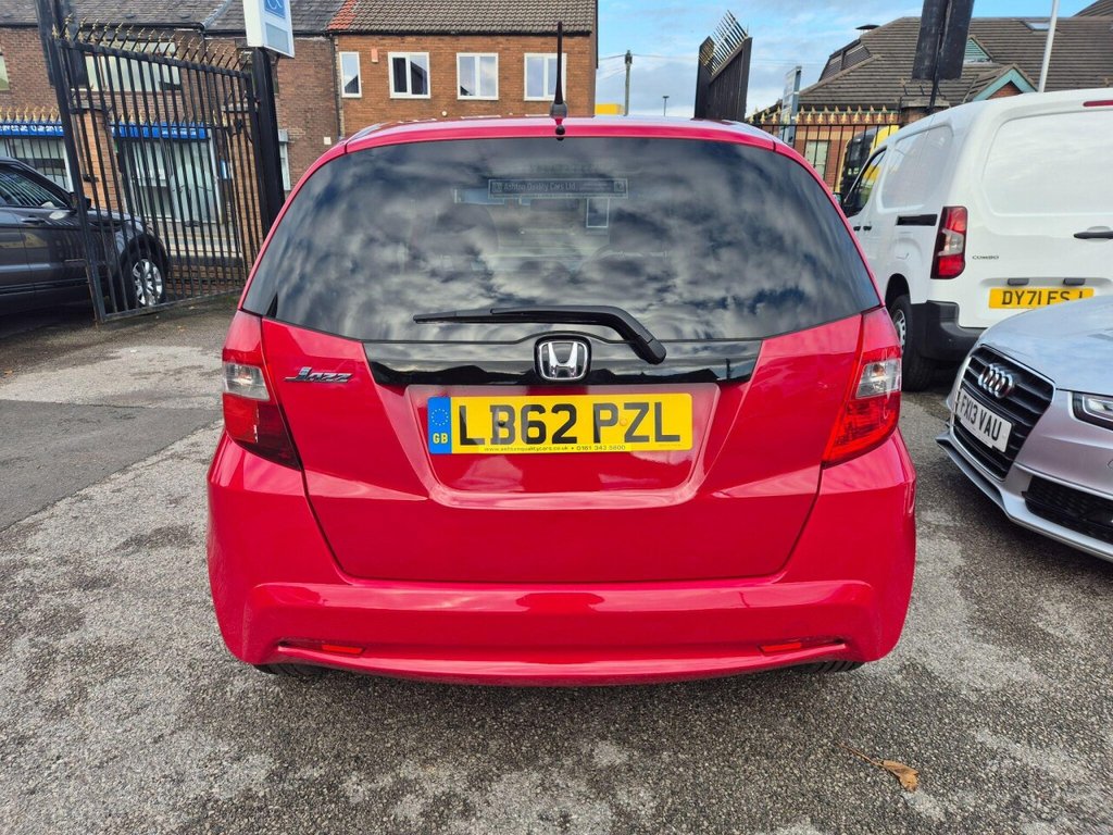Used Honda Jazz 2013 for sale - 76510147: Photo 11