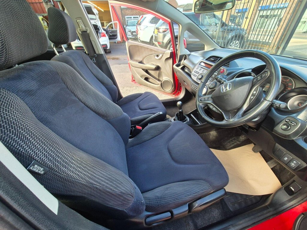 Used Honda Jazz 2013 for sale - 76510147: Photo 14