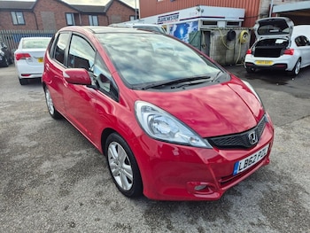 Used Honda Jazz 2013 for sale - 76510147: Photo