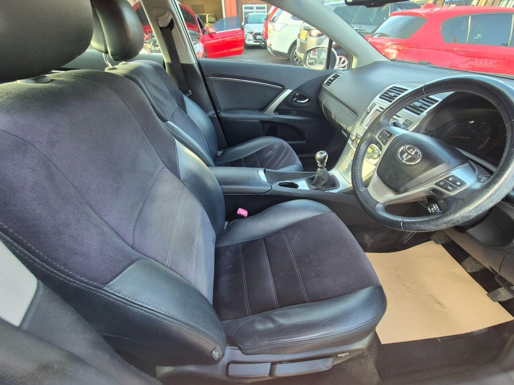 Used Toyota Avensis 2013 for sale - 76496753: Photo 11