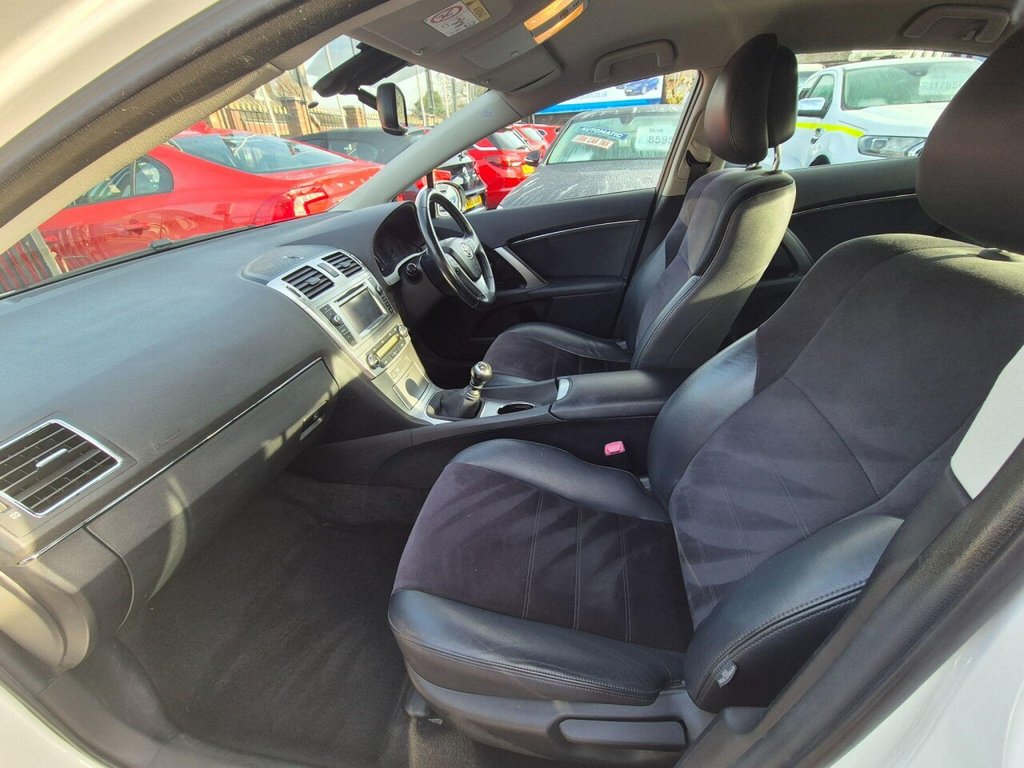 Used Toyota Avensis 2013 for sale - 76496753: Photo 13