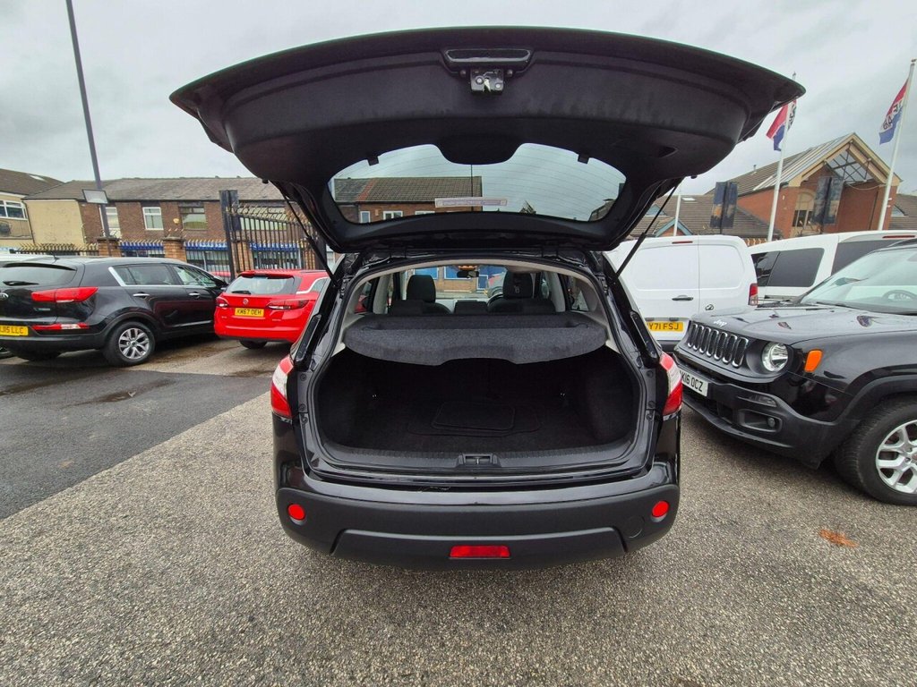 Used Nissan Qashqai 2010 for sale - 76546931: Photo 12