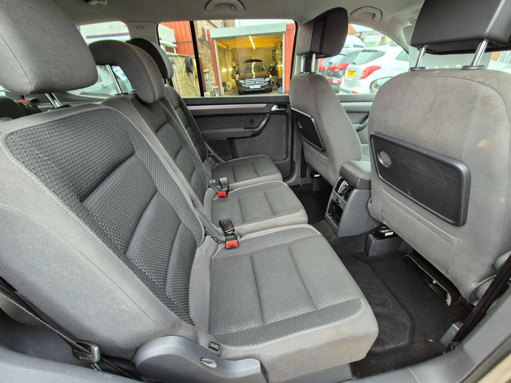 Used Volkswagen Touran 2013 for sale - 76883433: Photo 17