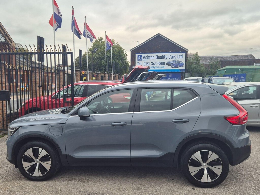 Used Volvo XC40 2022 for sale - 76345663: Photo 2