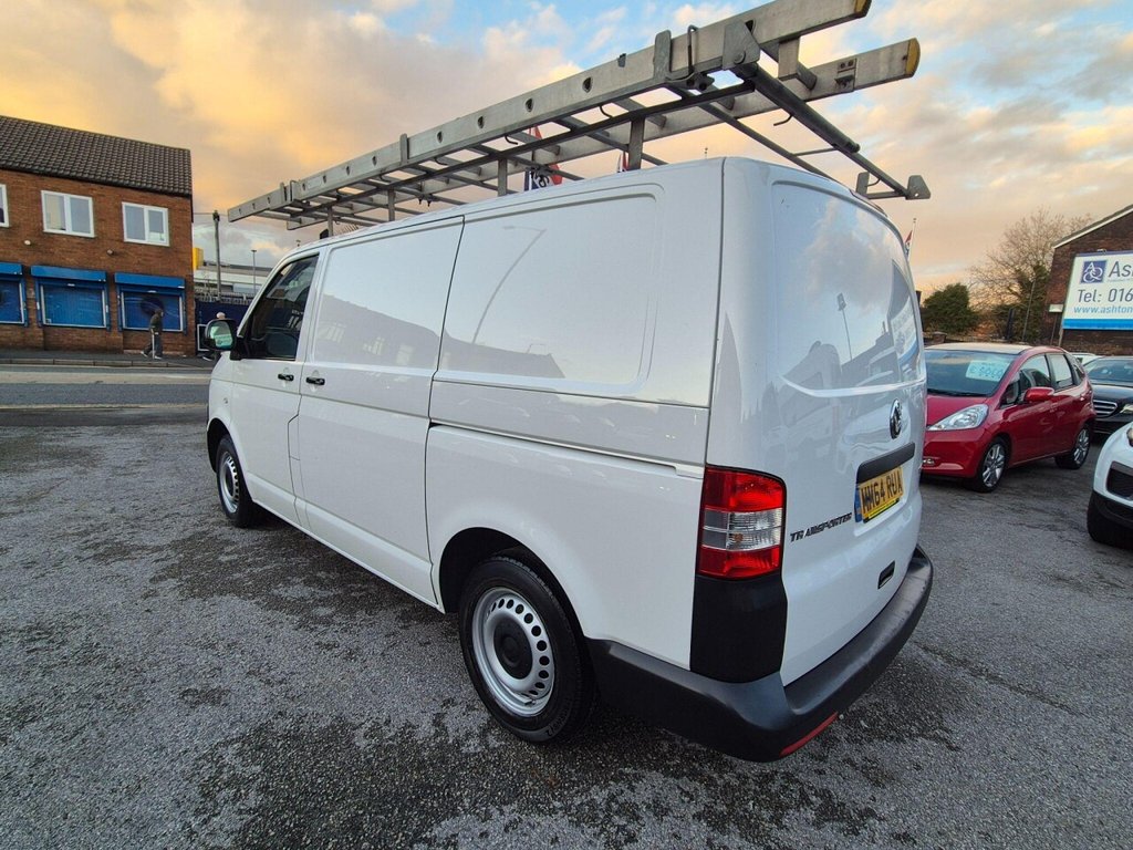 Used Volkswagen Transporter 2015 for sale - 76570460: Photo 11