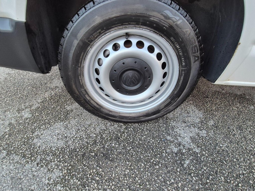 Used Volkswagen Transporter 2015 for sale - 76570460: Photo 23