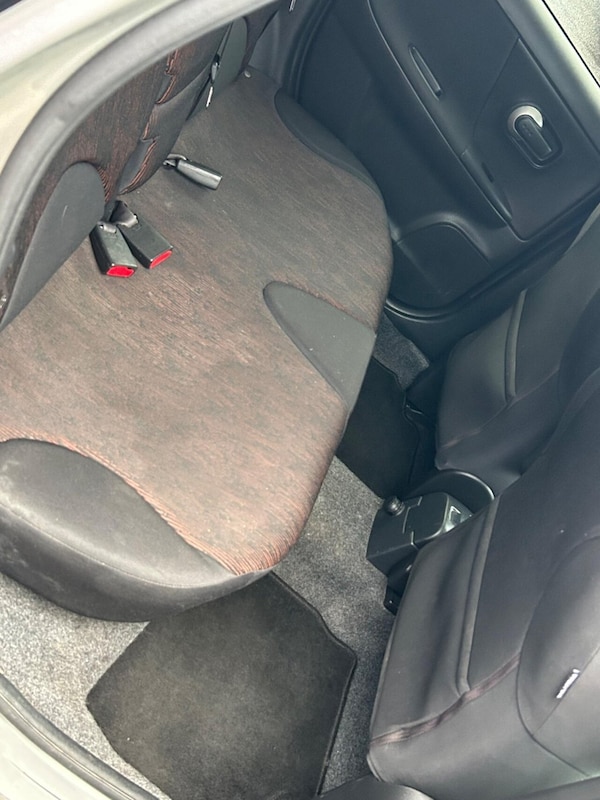 Used Nissan Note 2010 for sale - 76223600: Photo 12