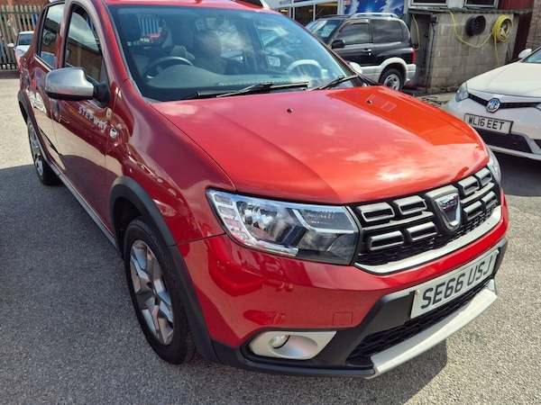 Used Dacia Sandero Stepway 2017 for sale - 75354312: Photo 5