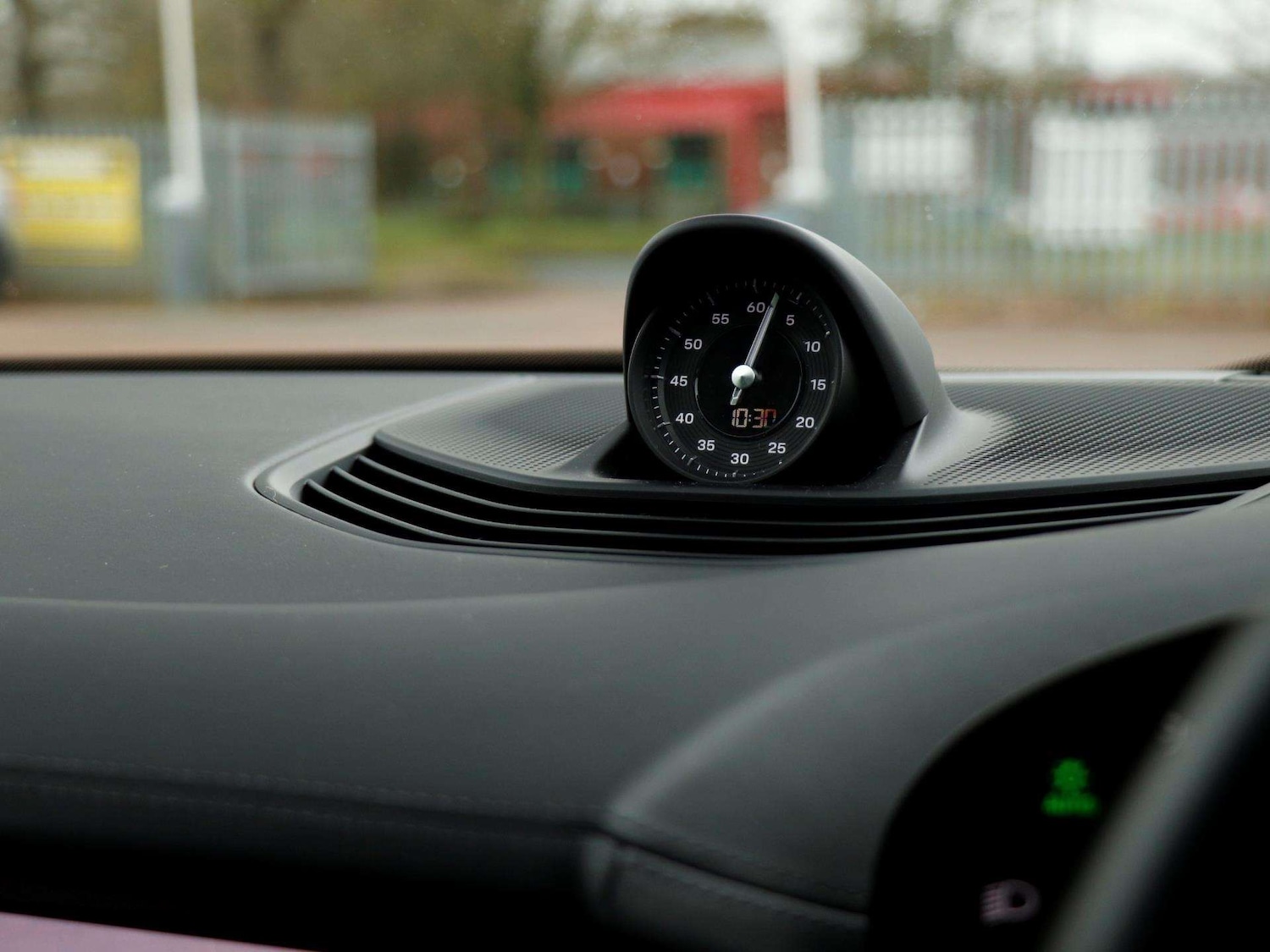 Used Porsche Taycan 2020 for sale - 77308449: Photo 14