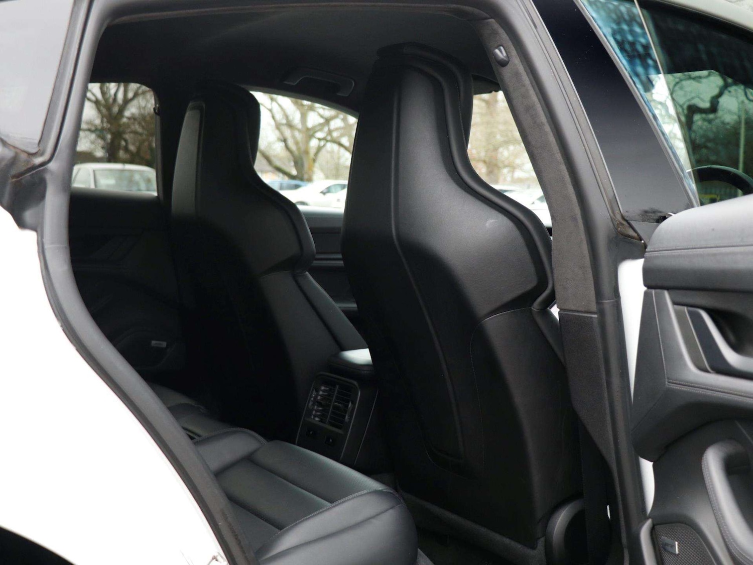 Used Porsche Taycan 2020 for sale - 77308449: Photo 26