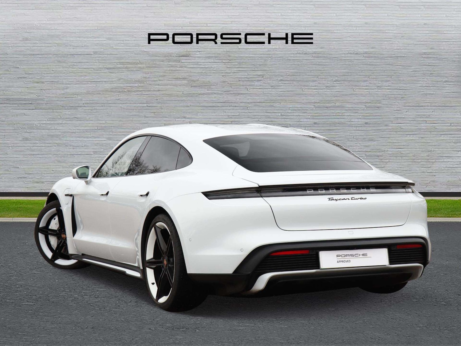 Used Porsche Taycan 2020 for sale - 77308449: Photo 5