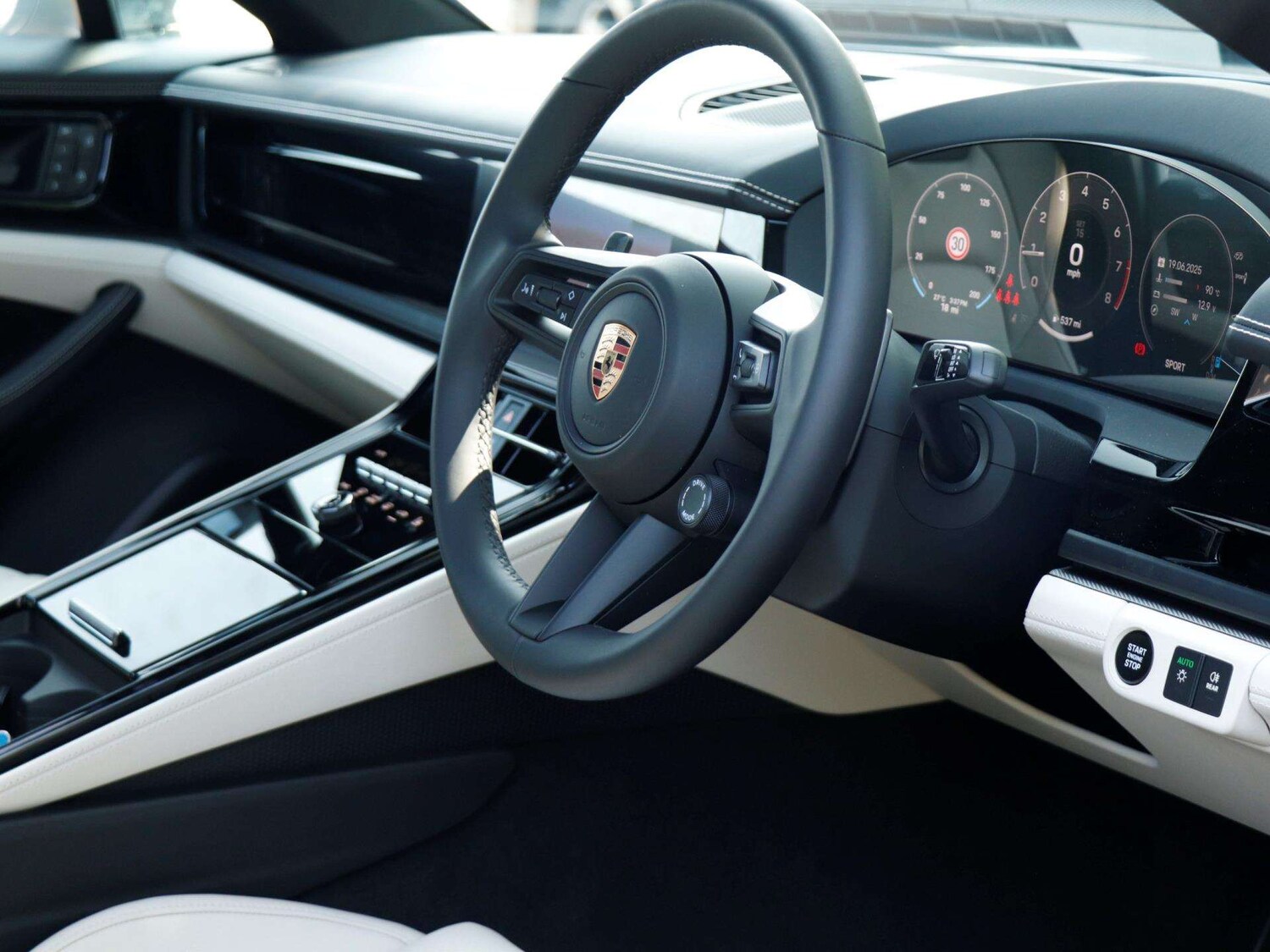 Used Porsche Panamera 2026 for sale - 77552995: Photo 11