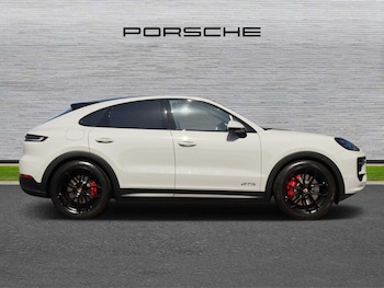 Used Porsche Cayenne 2024 for sale - 75555298: Photo