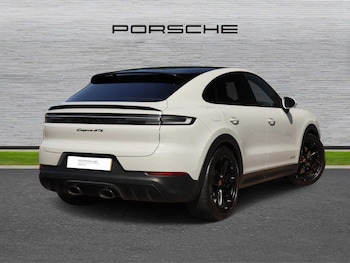 Used Porsche Cayenne 2024 for sale - 75555298: Photo