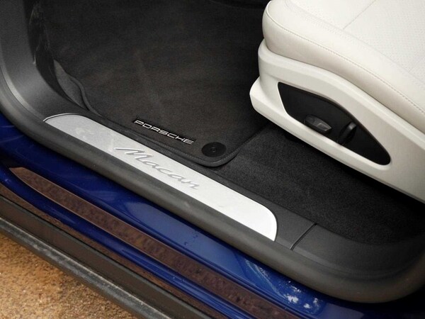 Used Porsche Macan 2025 for sale - 75535248: Photo 27