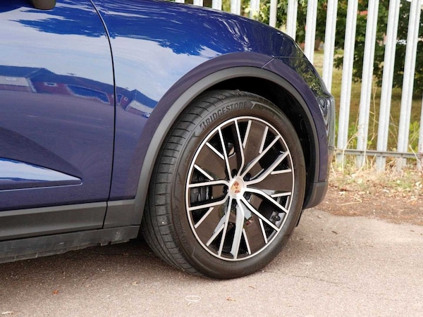 Used Porsche Macan 2025 for sale - 75535248: Photo 31