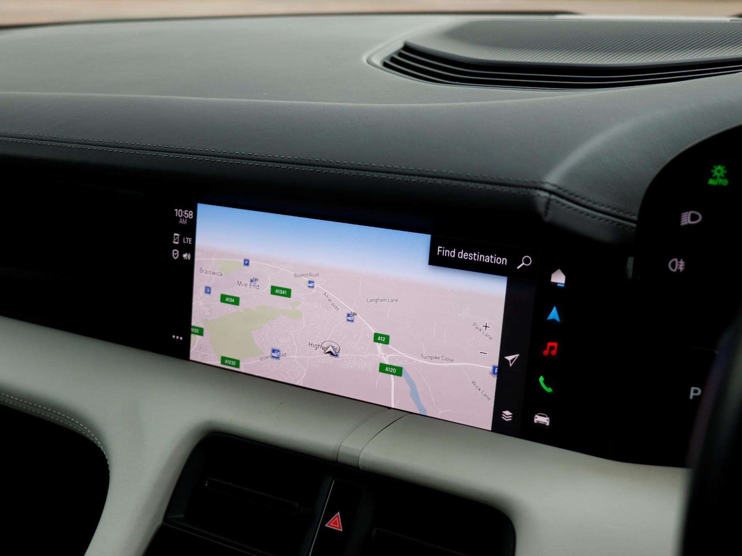 Used Porsche Taycan 2021 for sale - 77649092: Photo 14