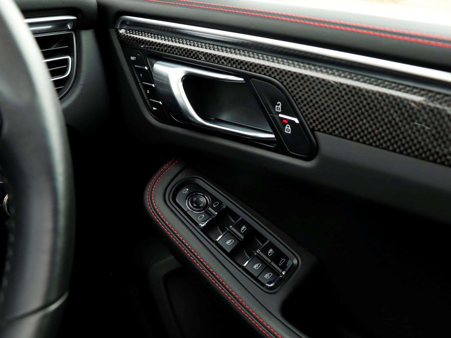 Used Porsche Macan 2023 for sale - 76156068: Photo 23