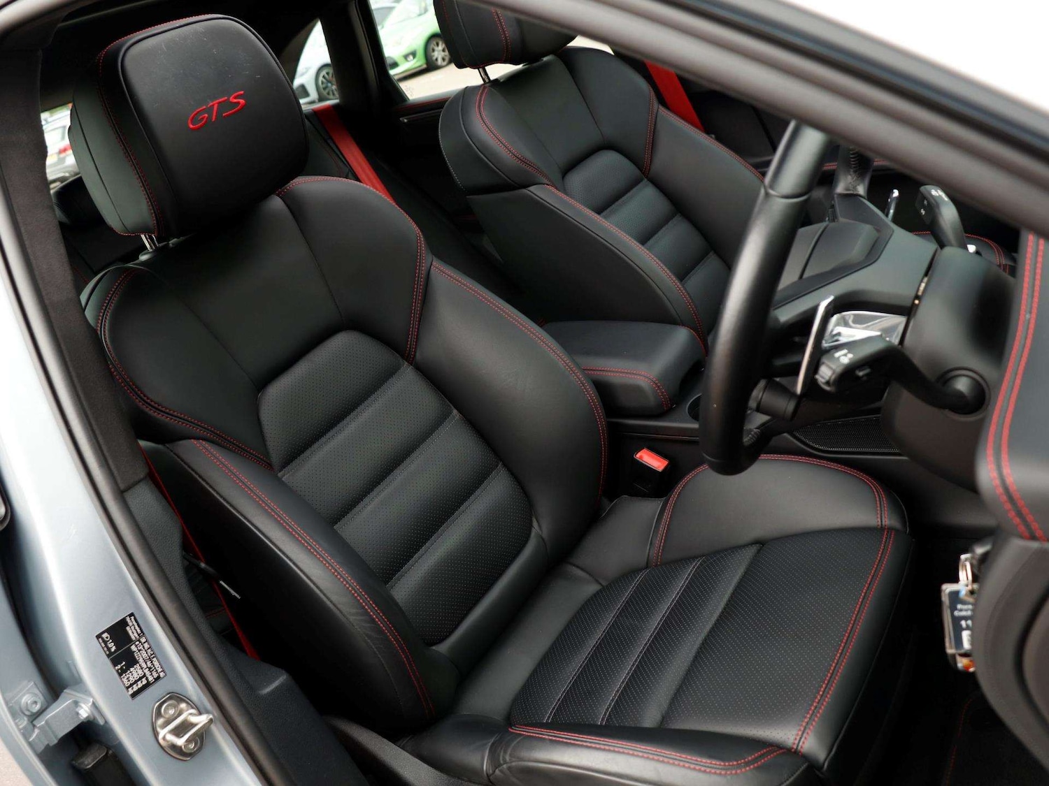 Used Porsche Macan 2023 for sale - 76156068: Photo 27