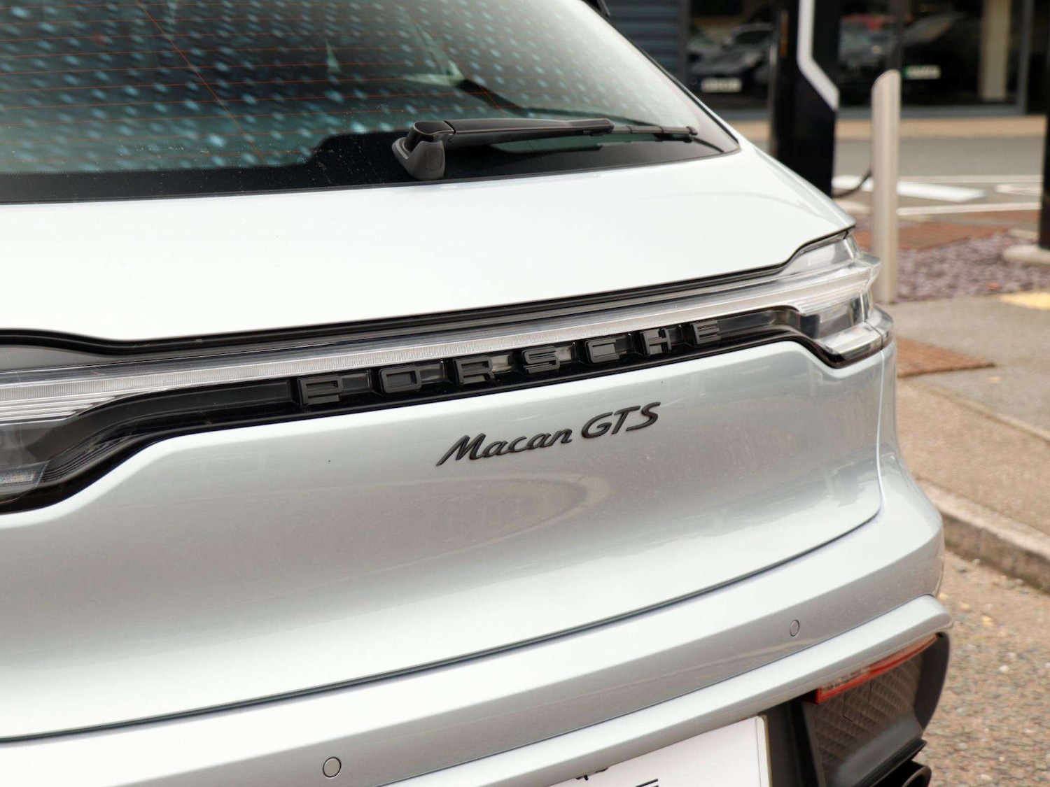 Used Porsche Macan 2023 for sale - 76156068: Photo 32