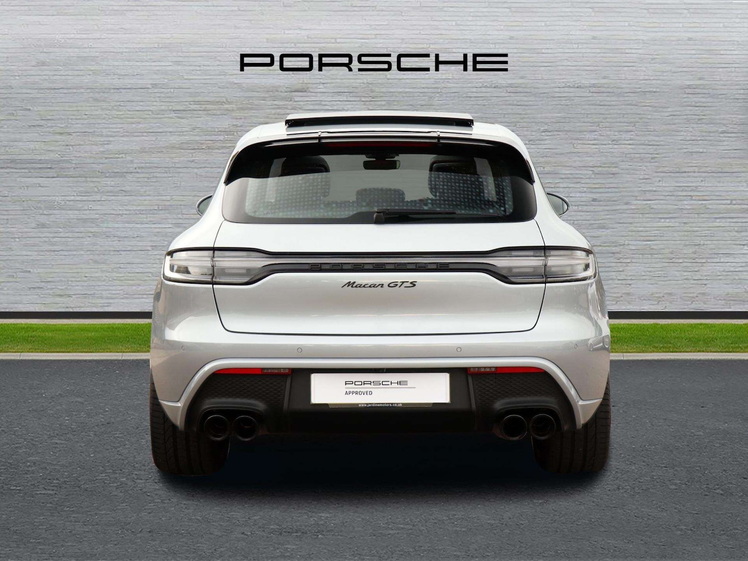 Used Porsche Macan 2023 for sale - 76156068: Photo 4