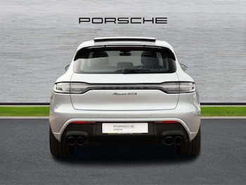 Used Porsche Macan 2023 for sale - 76156068: Photo