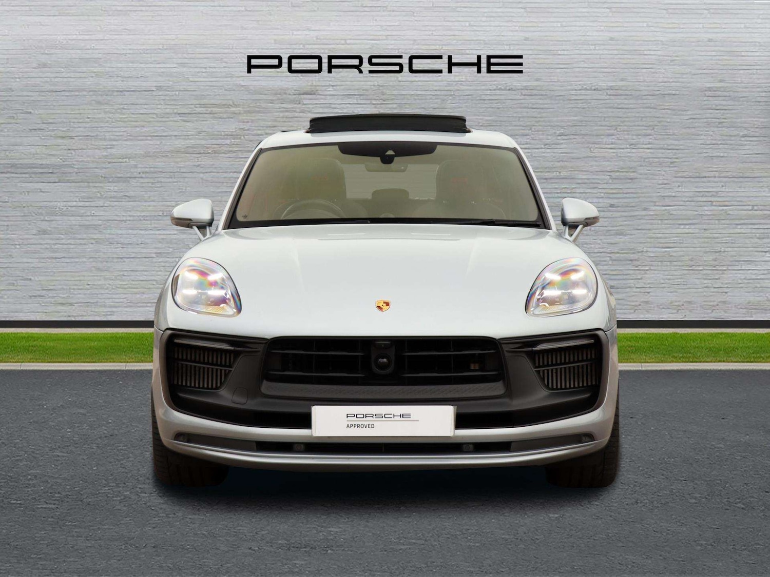 Used Porsche Macan 2023 for sale - 76156068: Photo 8