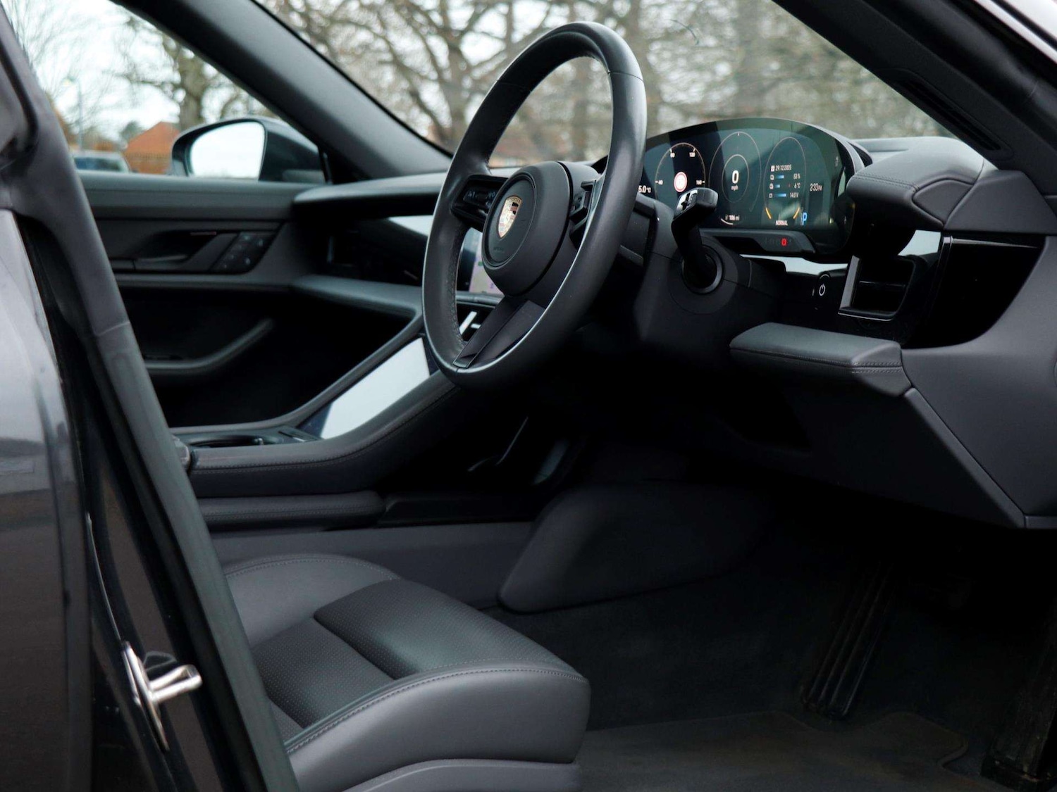 Used Porsche Taycan 2023 for sale - 77076504: Photo 12