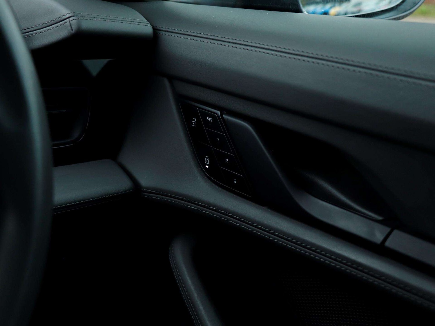 Used Porsche Taycan 2023 for sale - 77076504: Photo 18