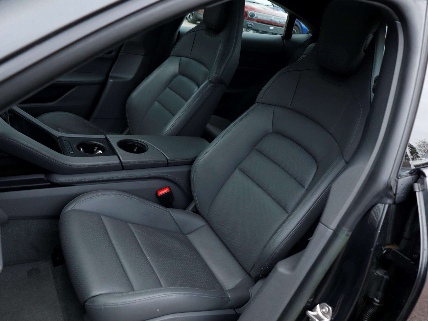 Used Porsche Taycan 2023 for sale - 77076504: Photo 20