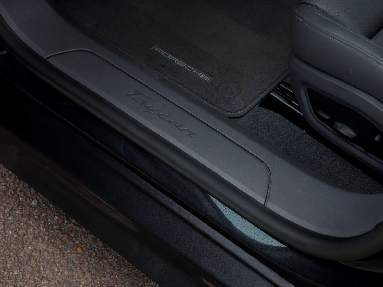 Used Porsche Taycan 2023 for sale - 77076504: Photo 23