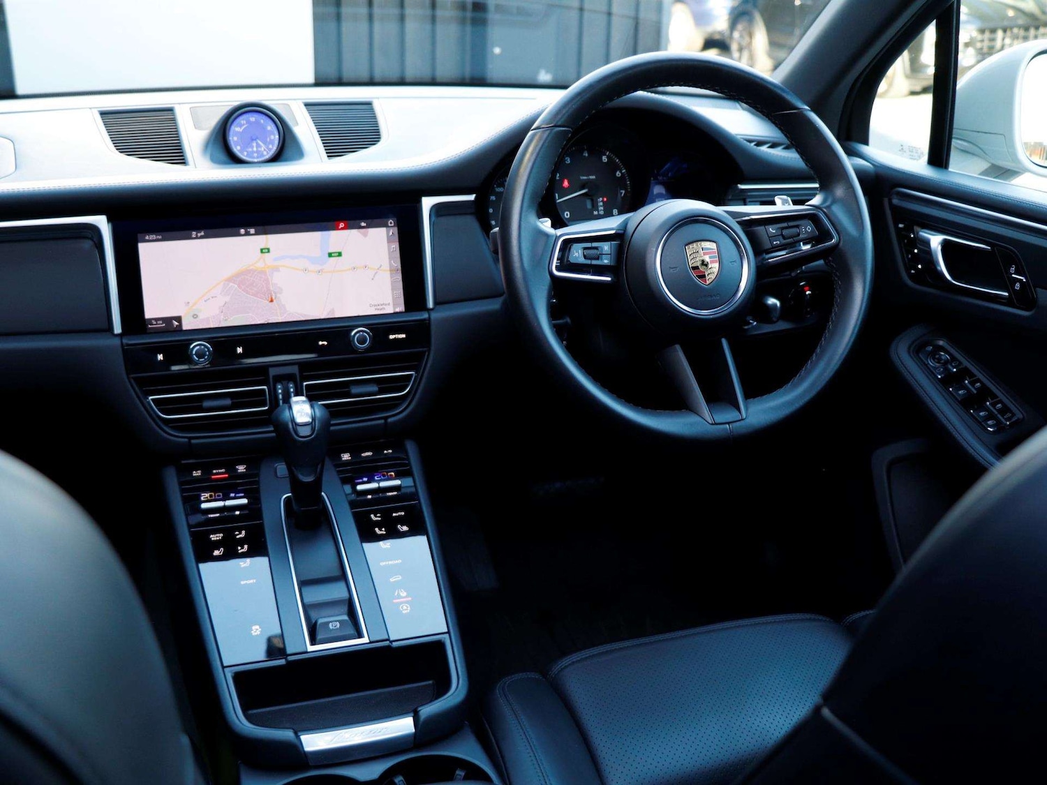 Used Porsche Macan 2022 for sale - 77928379: Photo 10