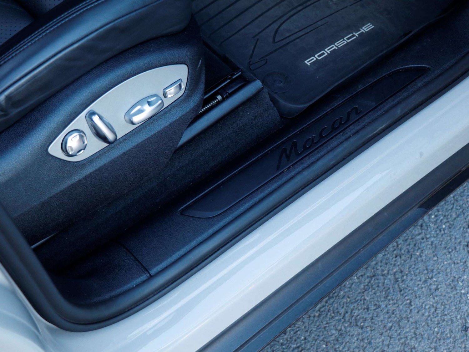 Used Porsche Macan 2022 for sale - 77928379: Photo 23