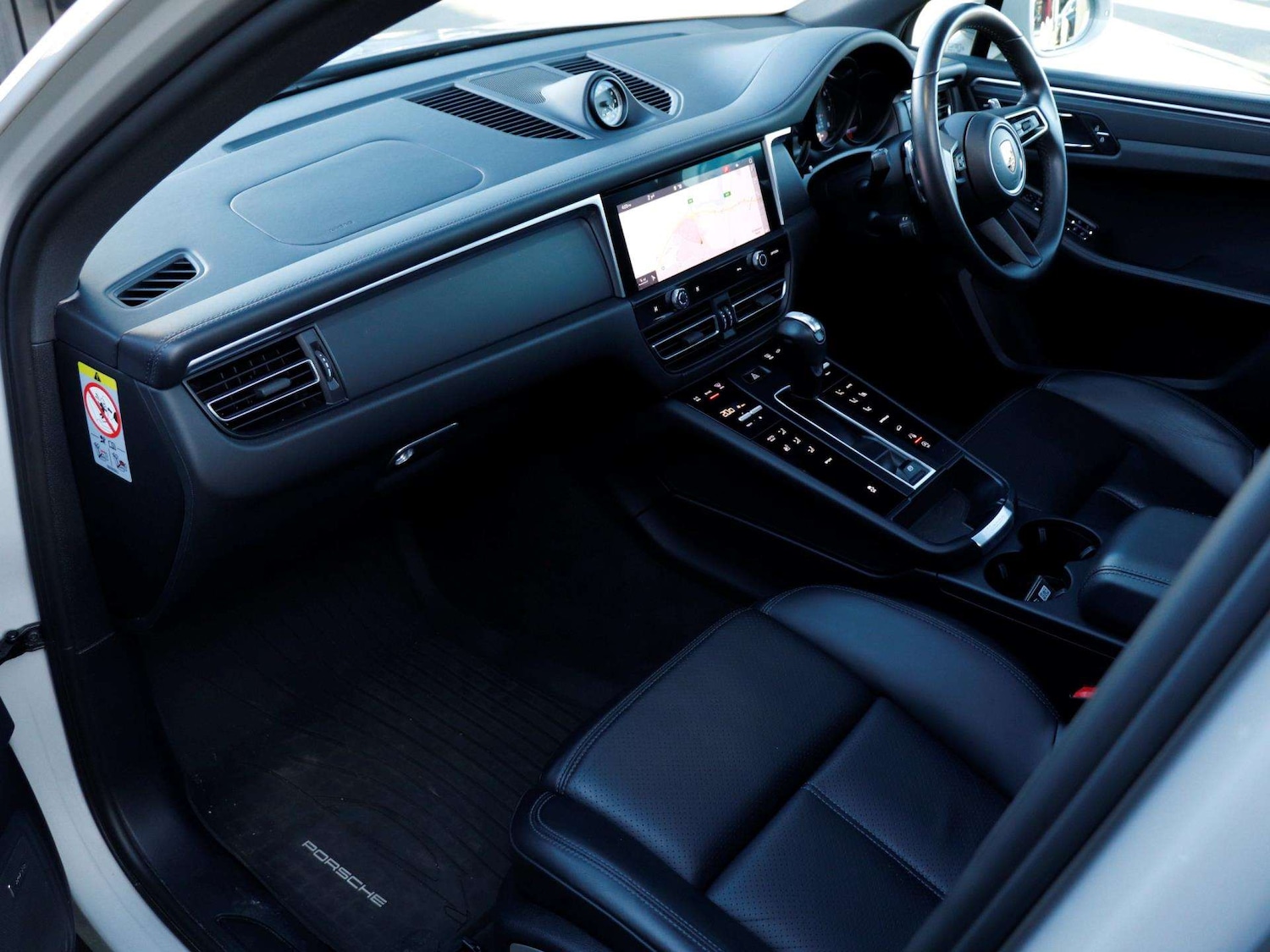 Used Porsche Macan 2022 for sale - 77928379: Photo 9