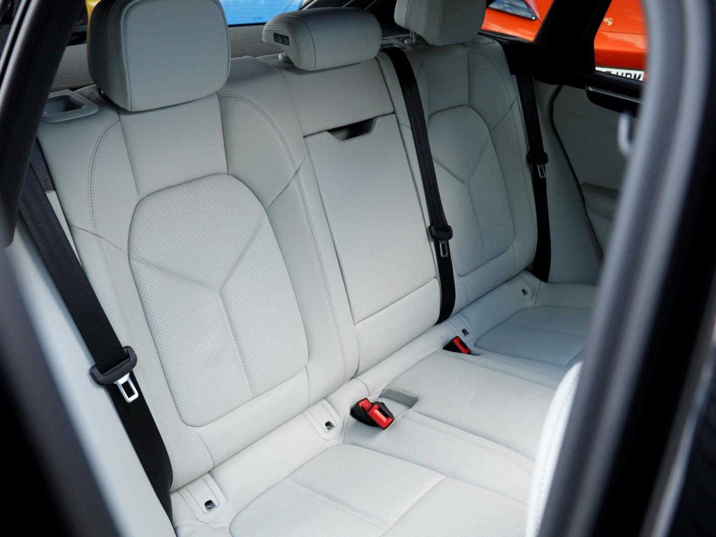 Used Porsche Macan 2022 for sale - 78052235: Photo 26