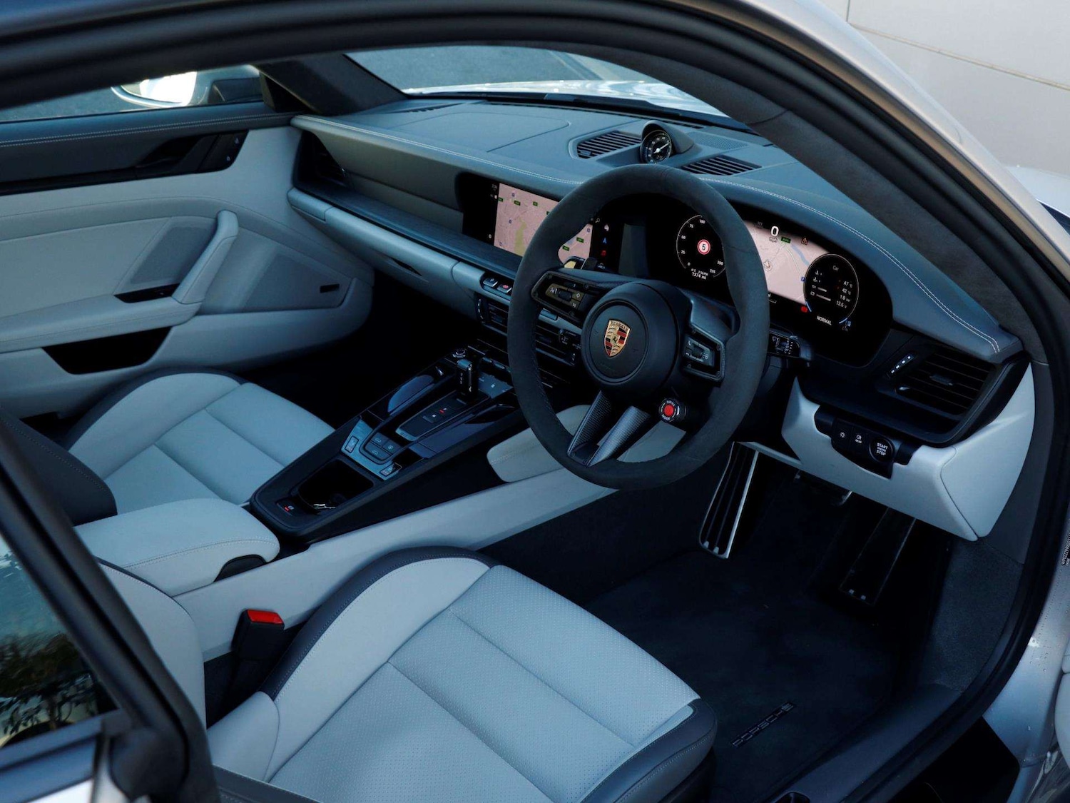 Used Porsche 911 2024 for sale - 77219509: Photo 10