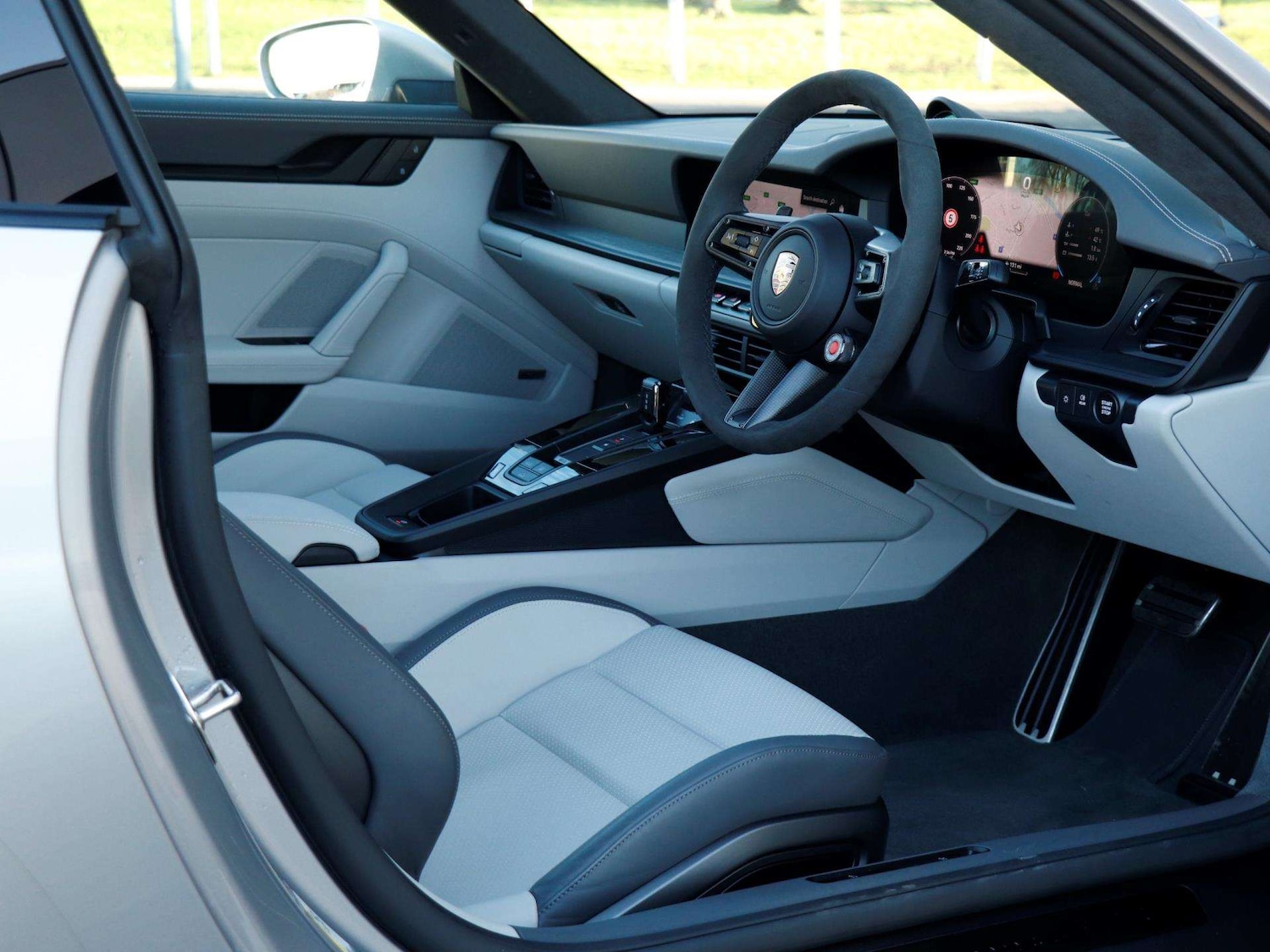 Used Porsche 911 2024 for sale - 77219509: Photo 12