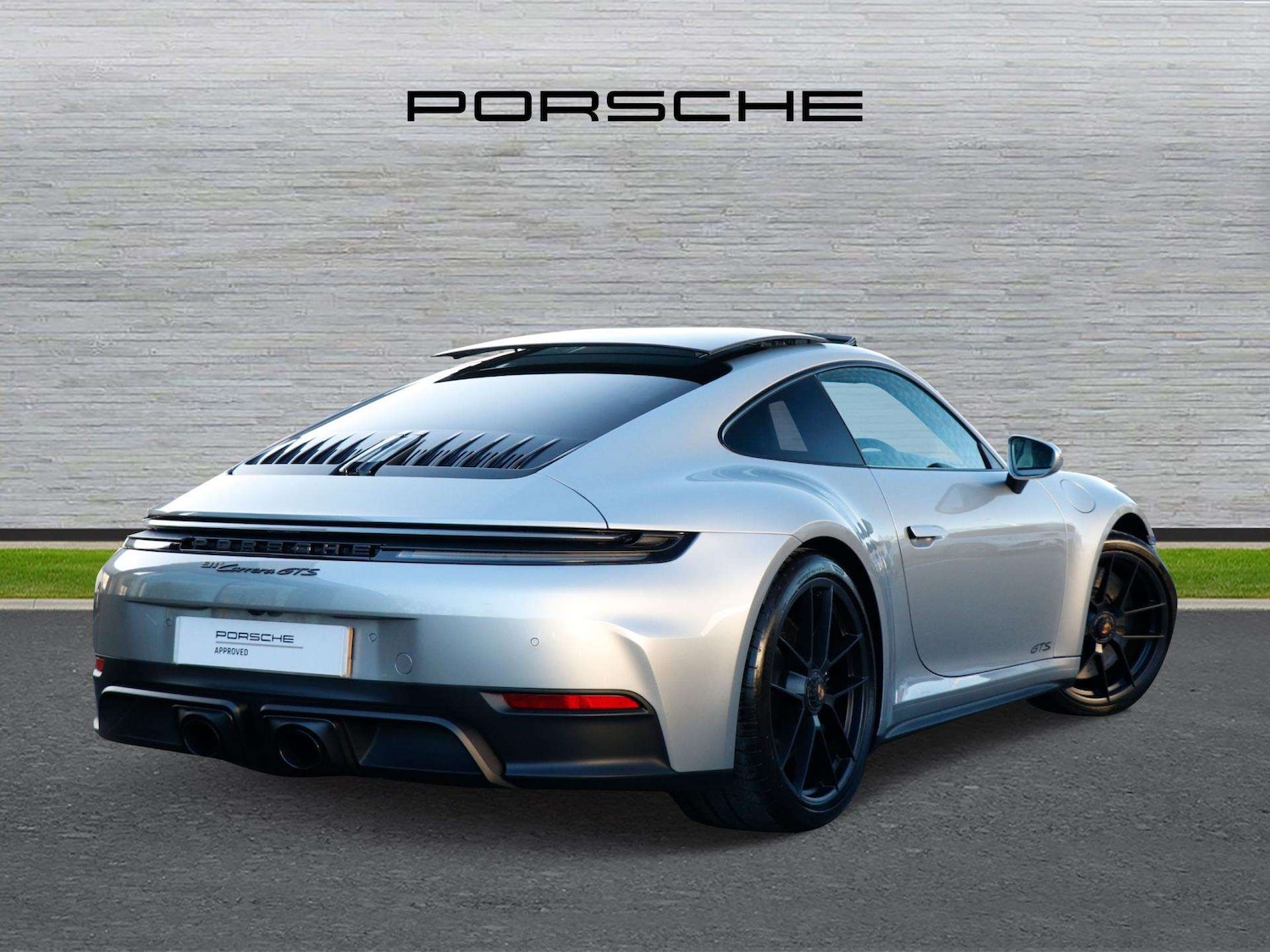 Used Porsche 911 2024 for sale - 77219509: Photo 3