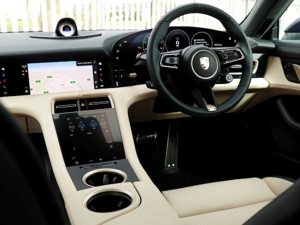 Used Porsche Taycan 2025 for sale - 75405507: Photo 11