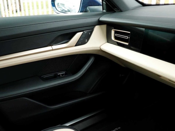 Used Porsche Taycan 2025 for sale - 75405507: Photo 22