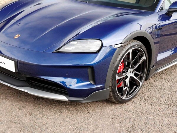 Used Porsche Taycan 2025 for sale - 75405507: Photo 29
