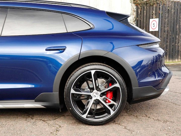 Used Porsche Taycan 2025 for sale - 75405507: Photo 32