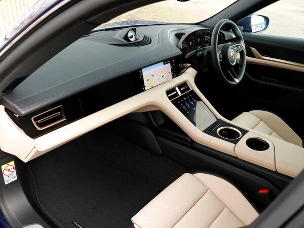 Used Porsche Taycan 2025 for sale - 75405507: Photo 9