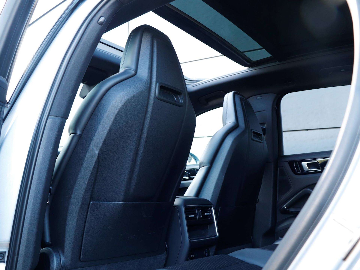 Used Porsche Cayenne 2020 for sale - 76113492: Photo 27