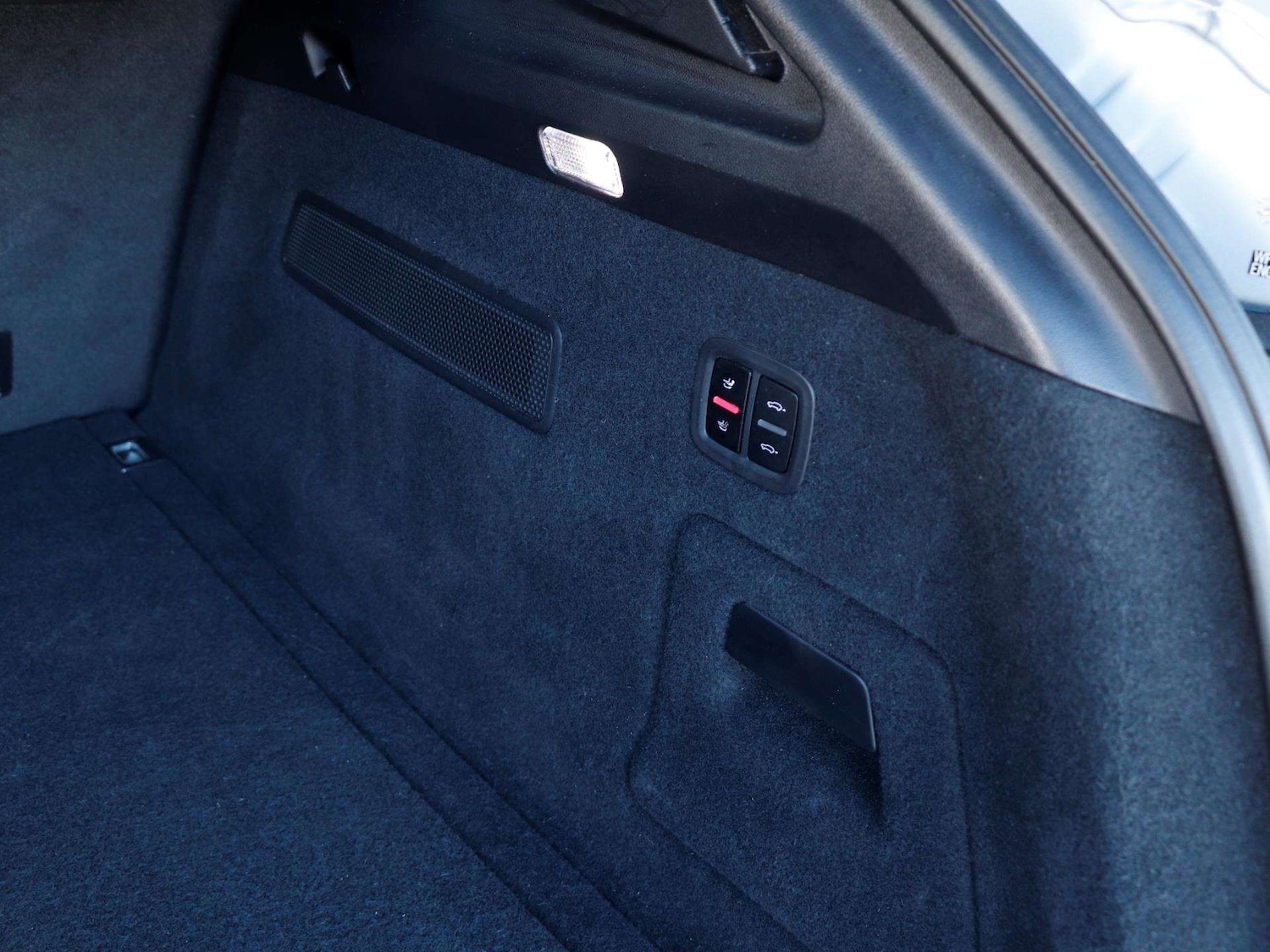 Used Porsche Cayenne 2020 for sale - 76113492: Photo 28