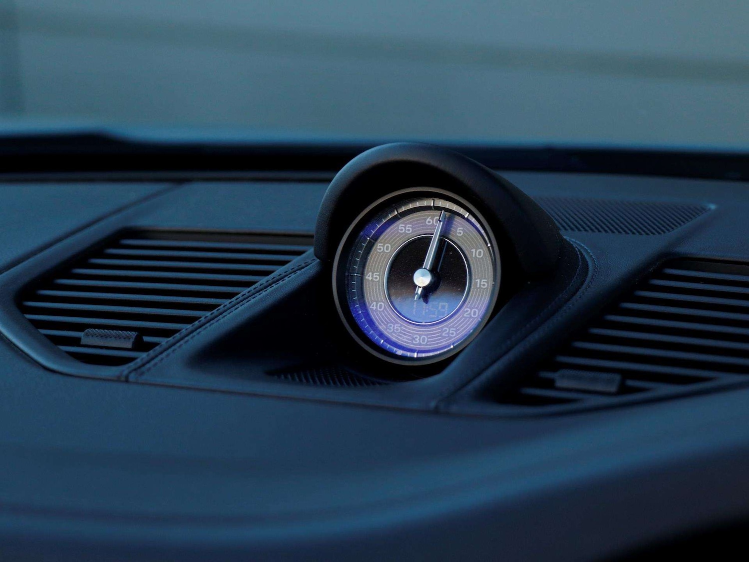 Used Porsche 911 2024 for sale - 77112423: Photo 13