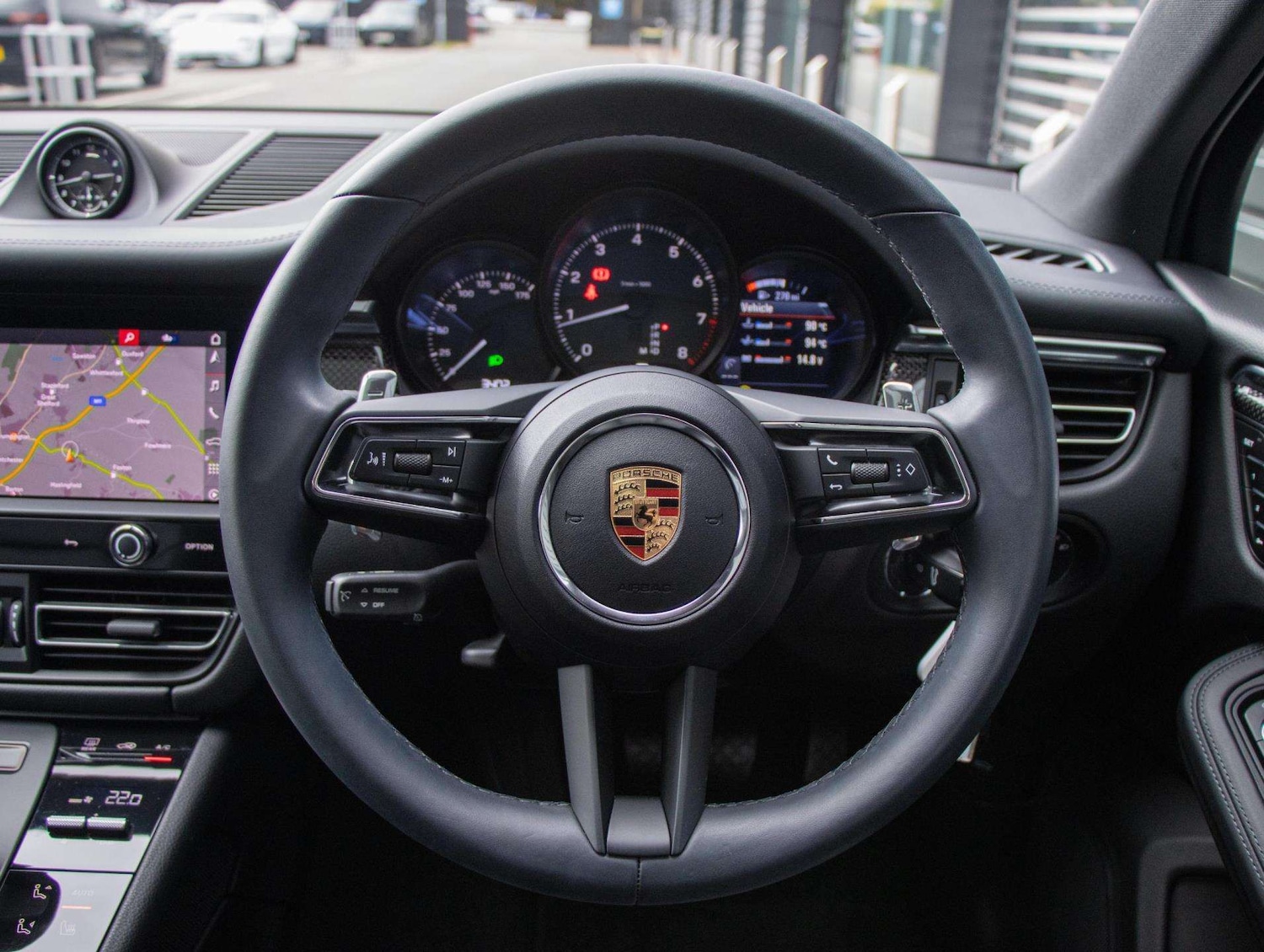 Used Porsche Macan 2024 for sale - 76576016: Photo 13